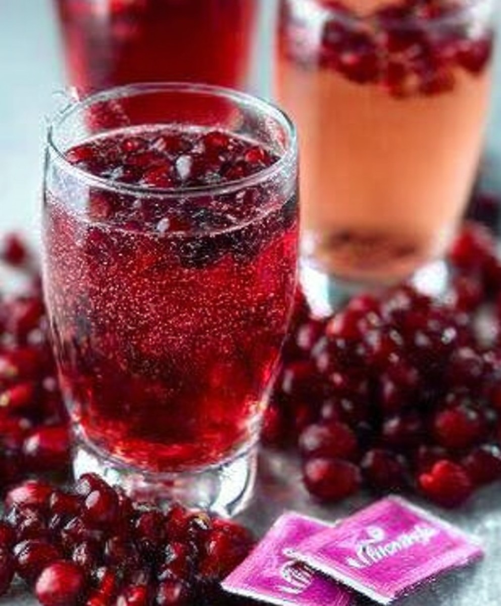 Cranberry Pomegranate Sparkling Apple Cider Cocktail image 2